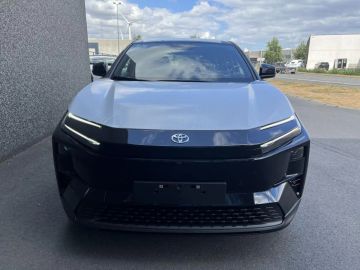 Car image 3