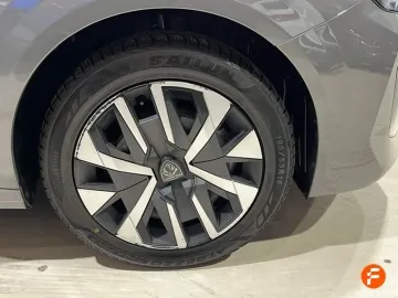 Car image 33
