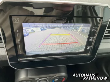 Car image 18