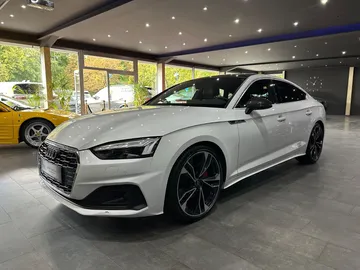 Car image 40