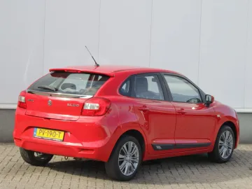 Car image 2