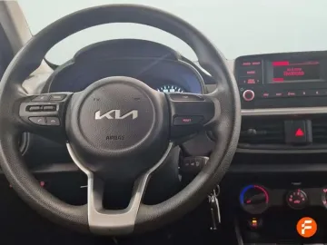 Car image 25