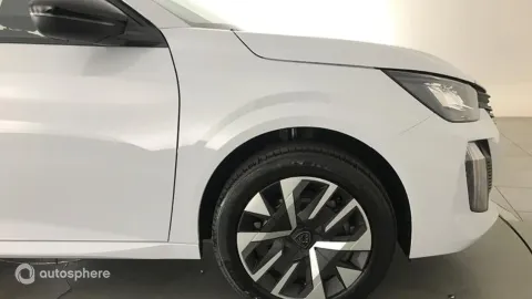 Car image 20