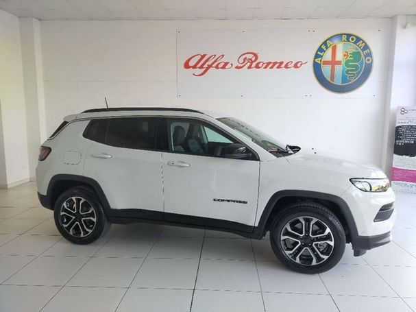 Jeep Compass 1.3 PHEV Limited 140 kW image number 3