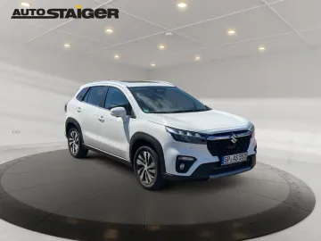 Car image 2