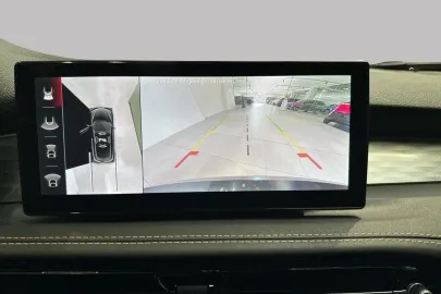 Car image 24