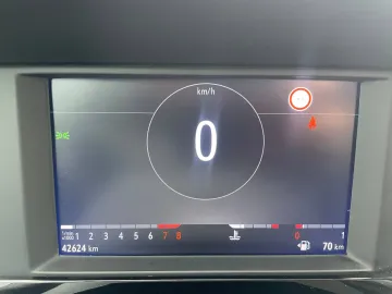 Car image 23