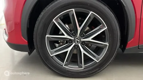 Car image 20