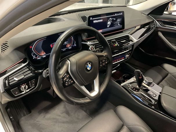 BMW 530i Touring 185 kW image number 6