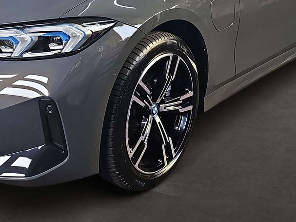 BMW 330 Touring xDrive 185 kW image number 6