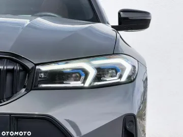 Car image 35