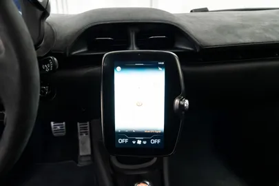 Car image 22