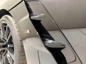 Car image 35