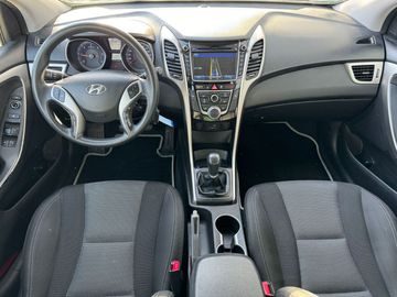 Car image 10