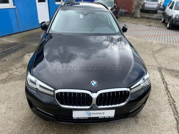 BMW 530d Touring xDrive 210 kW image number 11