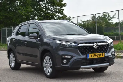 Car image 2