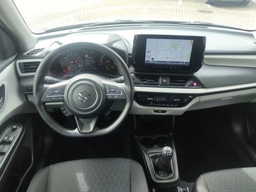 Car image 11