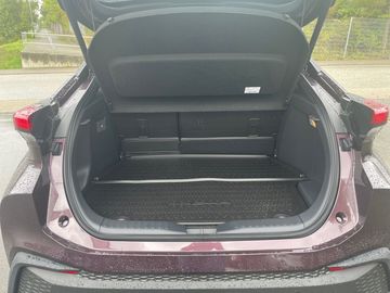 Car image 10