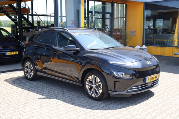 Hyundai Kona 64 kWh 150 kW image number 3