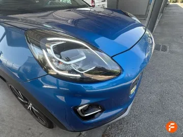 Car image 32