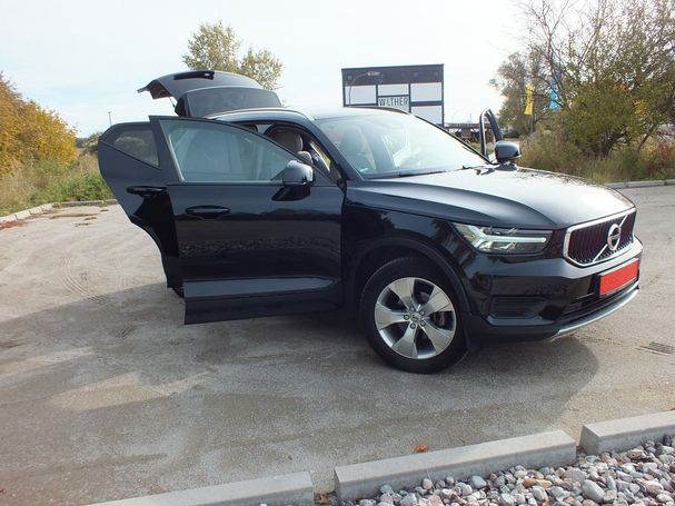 Volvo XC40 Momentum 115 kW image number 23