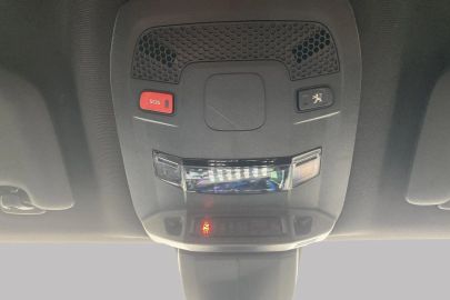Car image 34