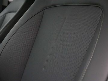 Car image 41