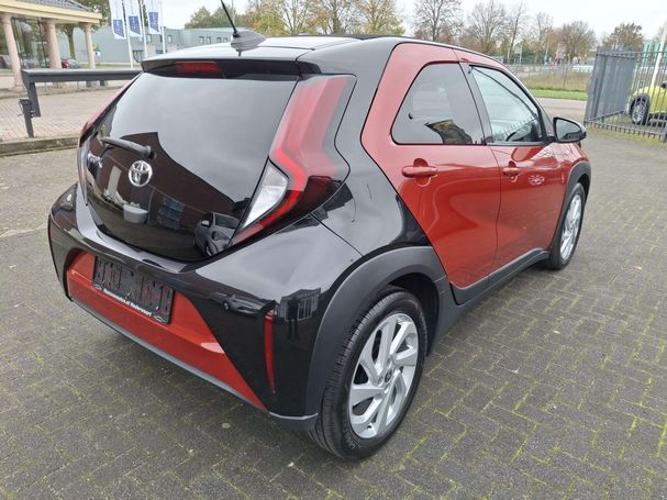 Toyota Aygo X 1.0 VVT-i 53 kW image number 2