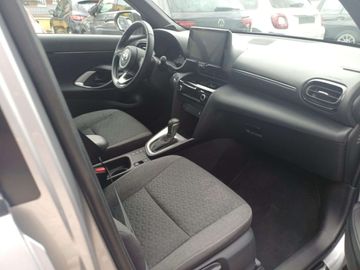 Car image 13