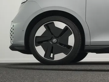Car image 48