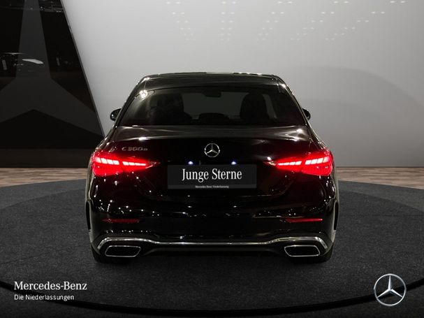 Mercedes-Benz C 300 e AMG 230 kW image number 9