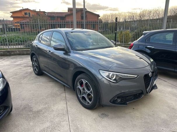 Alfa Romeo Stelvio 2.2 Diesel 118 kW image number 8