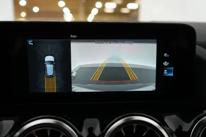 Car image 30