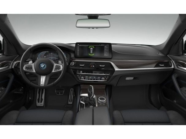 BMW 530 Touring xDrive 185 kW image number 4