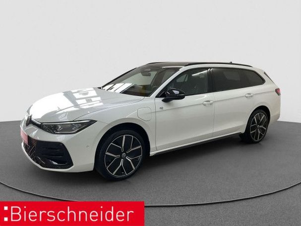 Volkswagen Passat Variant 1.5 eHybrid R-Line DSG 200 kW image number 1