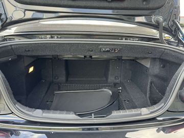 Car image 37