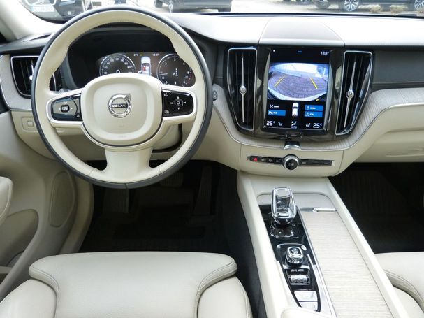 Volvo XC60 AWD B5 173 kW image number 4