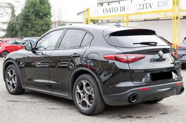 Alfa Romeo Stelvio 2.2 Diesel AT8 118 kW image number 6