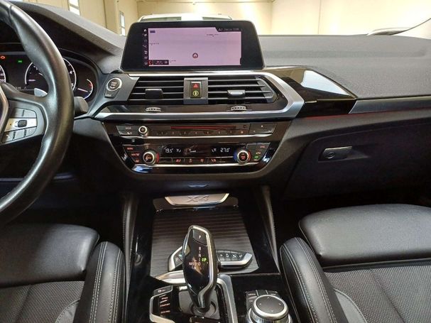 BMW X4 xDrive20d xLine 140 kW image number 32