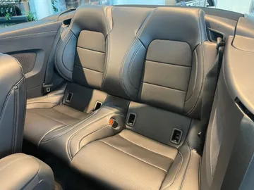 Car image 28