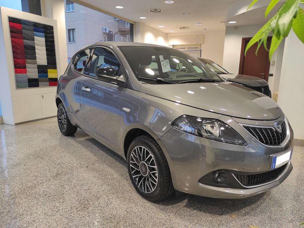 Lancia Ypsilon 51 kW image number 2