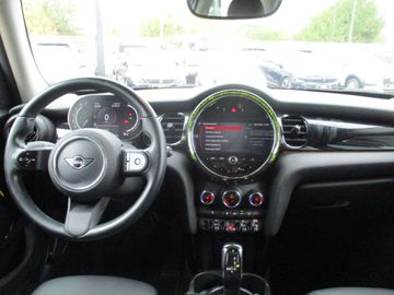 Car image 38