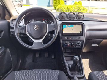 Car image 10