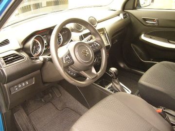 Car image 11