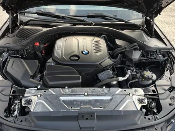 Car image 36