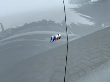 Car image 35
