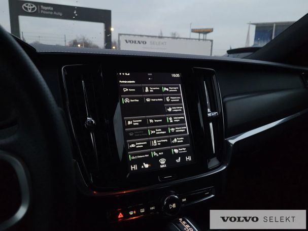 Volvo V90 Cross Country AWD 173 kW image number 13