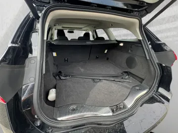 Car image 33