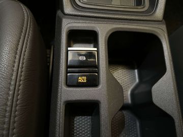 Car image 35