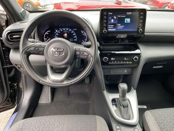 Car image 10